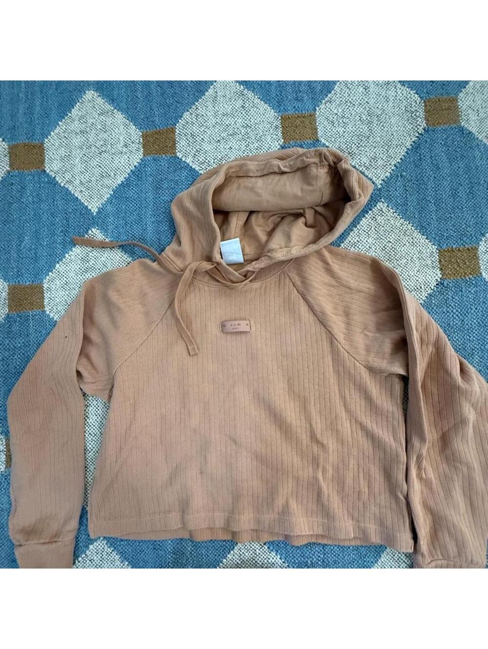 Nike pink orange rust ribbed cropped hoodie #athleisure #loungewear